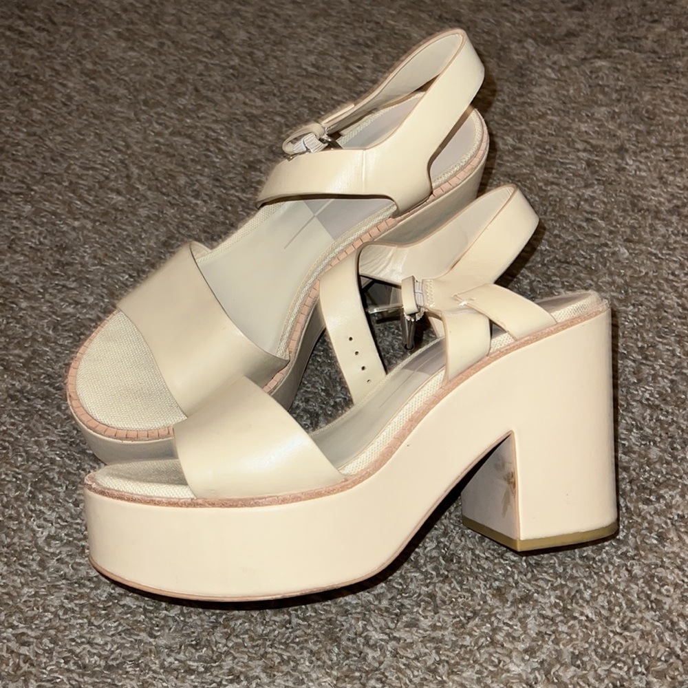 Dolce Vita Platform Sandals/ Heels
